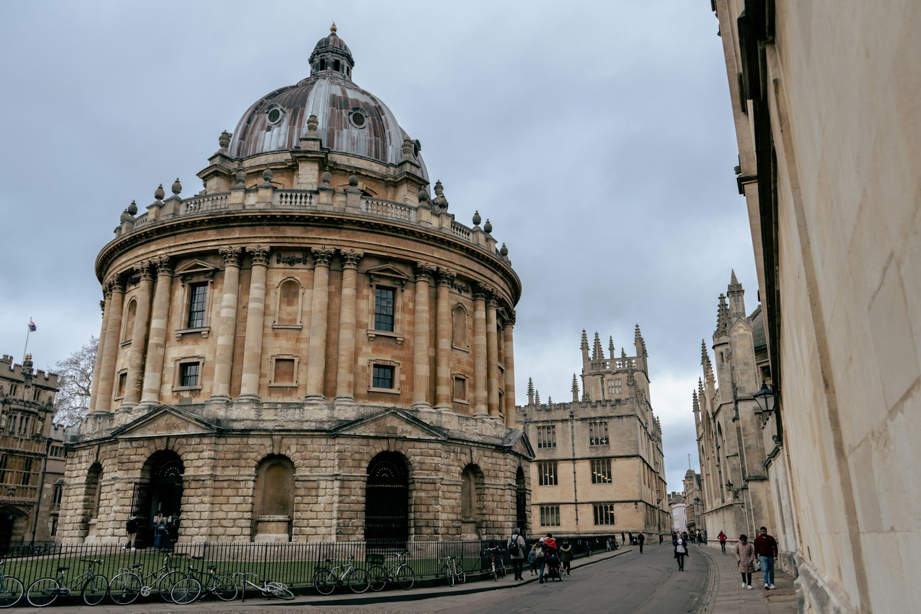The Radcliffe Camera and the Oxford skyline